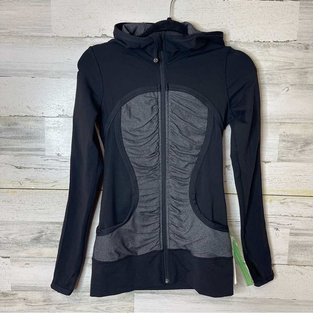 Lululemon Women’s Pure Balance Black and Gray Full Zip Hooded Jacket Size 4 New